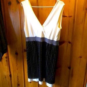Les Névrosées black and withe striped short dress
